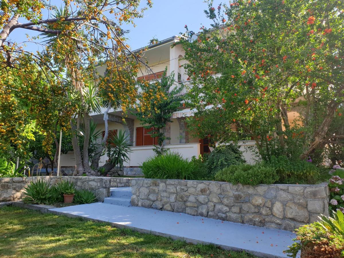 Apartments Davorka Banjol 外观 照片
